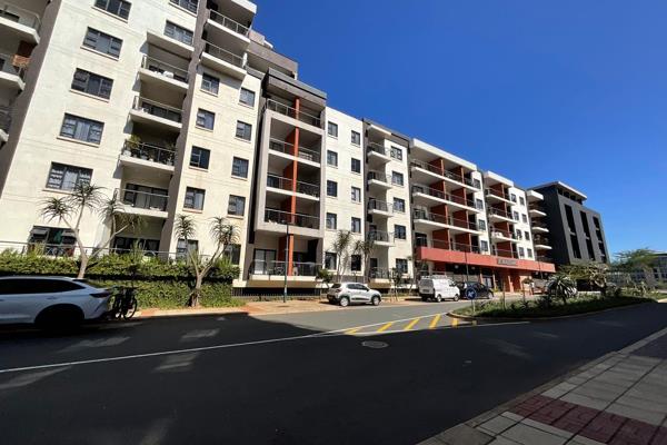 Located in the prestigious new development of Le Boulevard, Umhlanga Ridge, this stunning corner apartment offers magnificent sea views ...