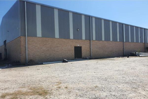 An exceptional 2500m2 A-grade warehouse is available to let in the highly sought-after ...