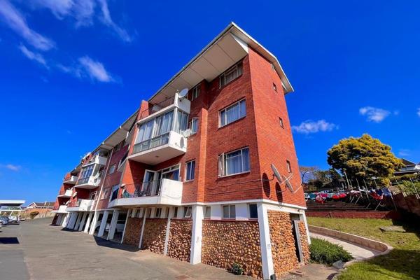 Legacy Real Estate Group presents you with this beautiful 3 bedroom apartment for sale in The Wolds. This property is beautifully ...