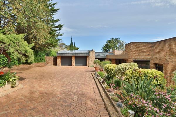 Exclusive Joint Mandate
 
This meticulously maintained, spacious, face brick, architect-designed four-bedroom residence, on a ...