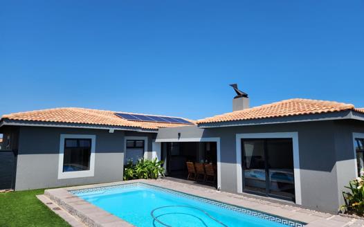 4 Bedroom House for sale in Langebaan Country Estate