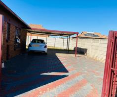 House for sale in Clayville Industria