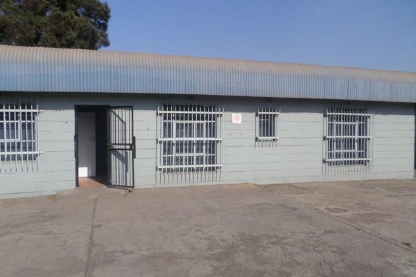 Industrial zoned building in Vanderbijlpark NW 7 Industrial area.

The property offers sizeable stand-alone offices space, two ...