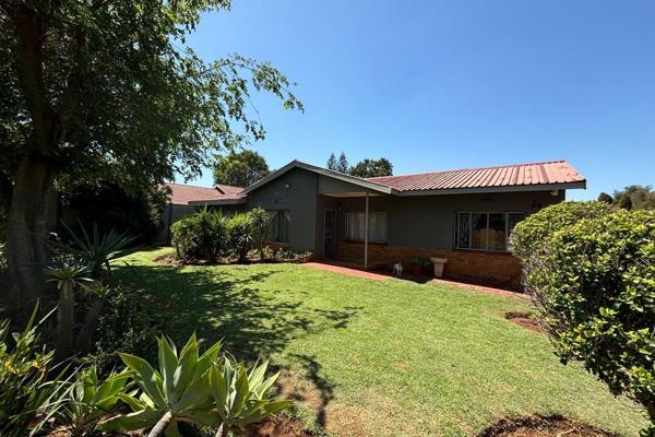 Freehold property for sale in a quiet street in Geelhoutpark, offering a land size of 702m2. The main house features 3 bedrooms with ...