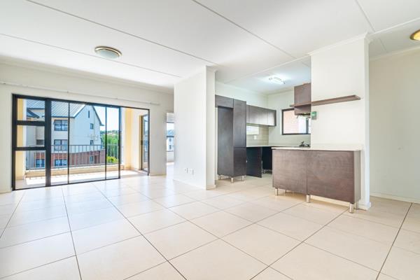 This stunning 3 Bedroom apartment boasts 2 impeccably neat Bathrooms and an open-plan living and kitchen area.
The modern kitchen is ...