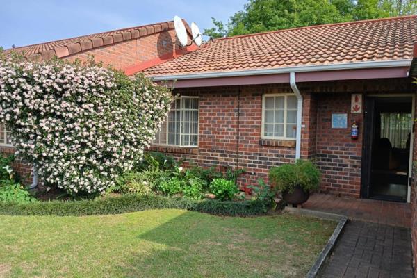 Secure Retirement Townhouse Complex for a lock up and go carefree lifestyle – 2 Bed 1 ...