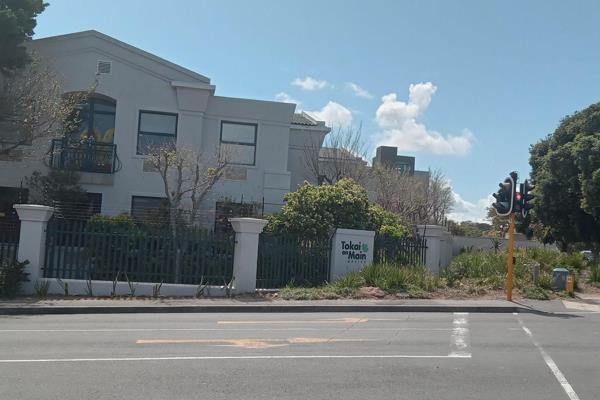 Overview:
Welcome to Tokai on Main, a well-maintained, low-rise office block centrally located on the vibrant Main Road of Tokai. This ...