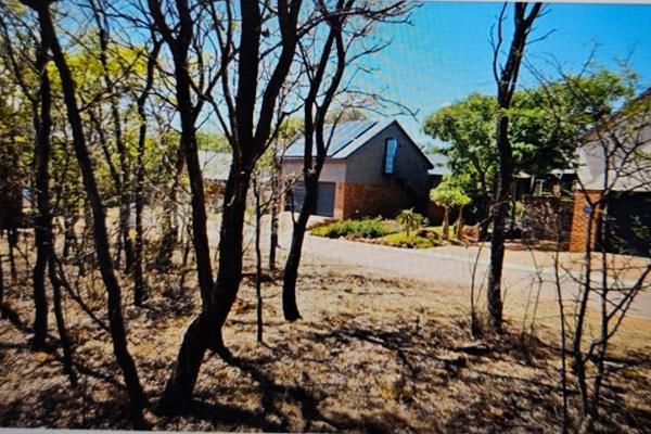 Negester Klein-Kariba offers a variety of full-title properties for sale to the ...