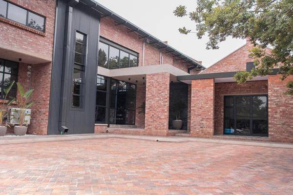 Discover the ideal commercial office space for rent, new to the market in the bustling hub of Wilkoppies, North West, South Africa. ...