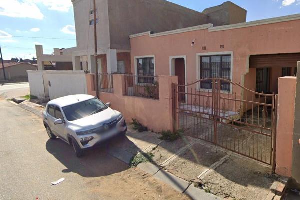 Located on Thutlwa Street in Meadowlands East, Soweto, this charming 3-bedroom home ...