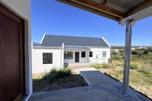 3 Bedroom House for sale in Stilbaai Oos