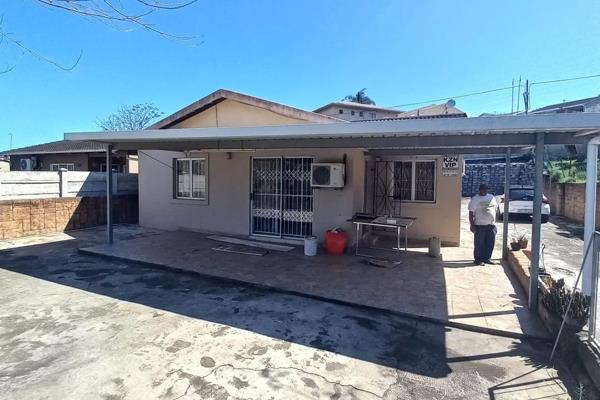 A Beautiful Free standing House situated in Trenance Park, First Phase in Verulam

This Property is Huge and Spacious Ample Space Front ...