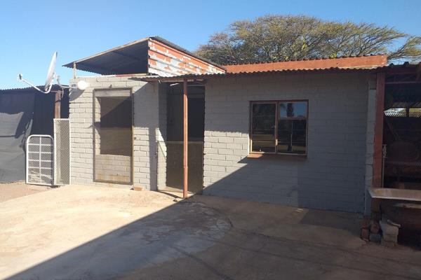 Bachelor flat to rent.
This unit is in Tweefontein . This Bachelor flat consists of a living area, kitchen, and bathroom. The unit has ...