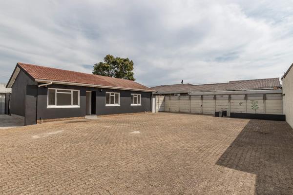 Discover this expansive and versatile home, ideally located just off Turfhall Road ...