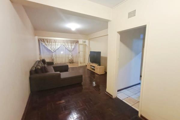 This clean flat is located in a well managed building on the border of Arcadia and Sunnyside
The building features 24hour security and ...