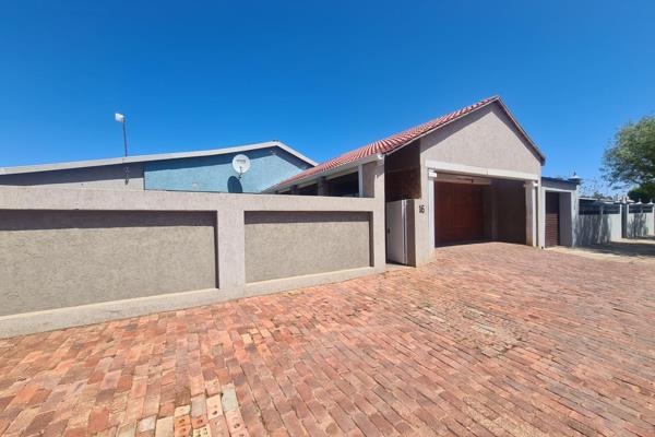 Your Dream Home Awaits! 

Discover this charming and spacious 3 bedroom property, perfect for both family living and entertaining. ...