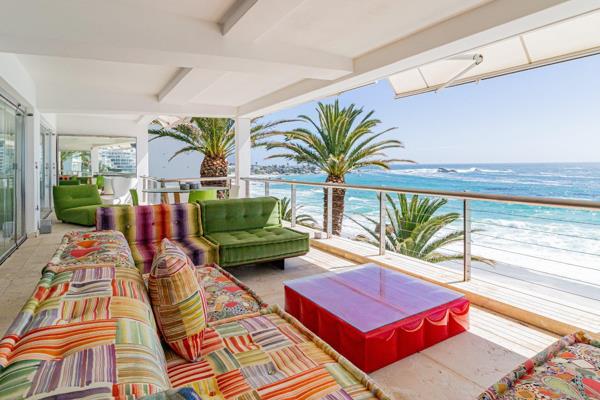 Welcome to your dream holiday retreat on the Atlantic Seaboard of Cape Town. This luxurious villa, situated in one of the most ...