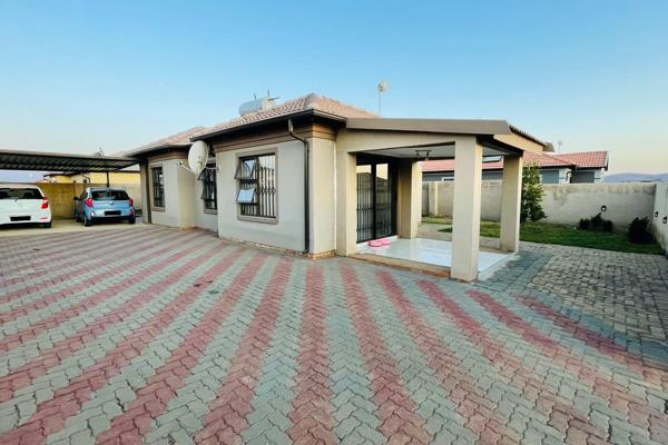 Welcome to this charming 3-bedroom, 2-bathroom home nestled in the heart of Klerksoord. ...