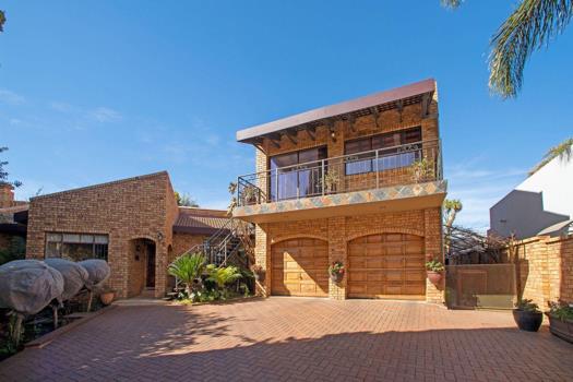 5 Bedroom House for sale in Sunward Park