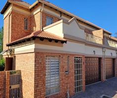 Townhouse for sale in Moreleta Park