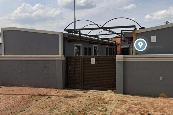 This property offers a lifetime opportunity to own a cash generating machine. Located 5 minutes walk to Sam Ntuli Mall this makes ...