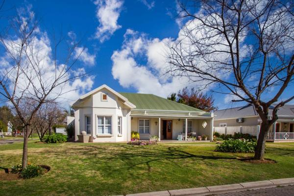 Nestled in a prime Oudtshoorn location, this modern three-bedroom, two-bathroom home offers the perfect blend of comfort and classic ...