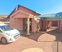 House for sale in Mabopane  Unit M