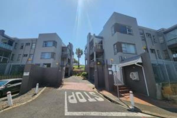 6 MONTH RENTAL - FURNISHED
Discover this sunny, neat and cozy top floor apartment with Tygerberg Hills views in the highly ...