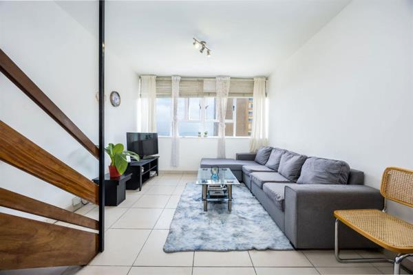 Exceptional Investment Opportunity: Duplex Apartment

Explore this charming duplex apartment on the 4th floor, offering an open-plan ...