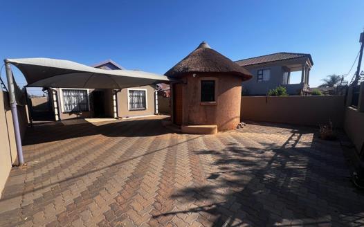 3 Bedroom House for sale in Soshanguve VV