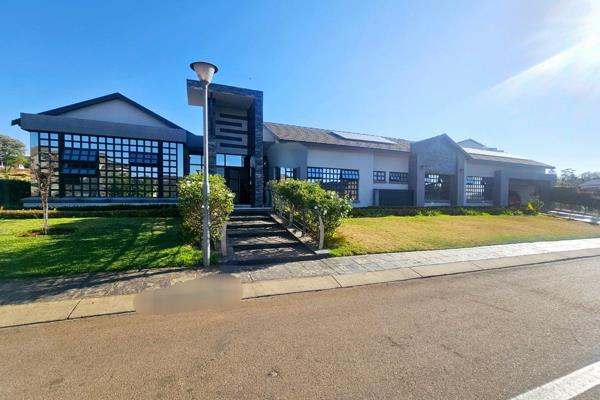 A Modern and Beautiful 4 Bedroom 4.5 Bathroom House for sale in the sought after Eldo Village Estate!

This home is super modern and ...