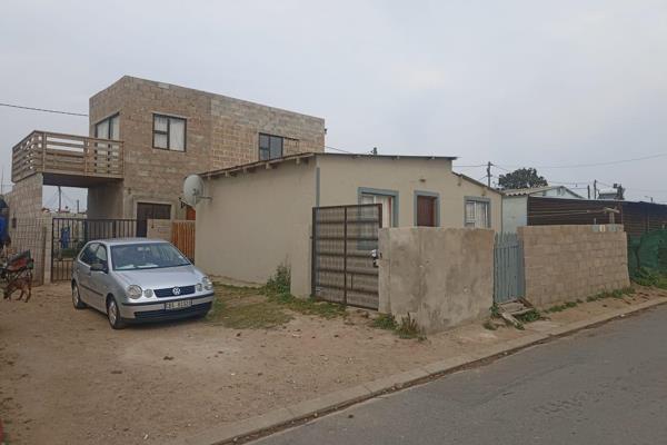 The house has low Maintenance
The house is a quiet area 
The house is close to dana ...