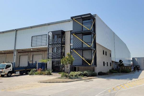 Introducing a high spec 3,296m2 warehouse in a 24hr access controlled Industrial Park
Key features:
Spacious floor space with natural ...