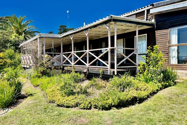 Welcome to this stunning 26-hectare farm located in the breathtaking Plettenberg Bay, an exceptional blend of agricultural opportunity ...