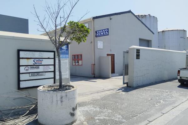 Industrial Premise TO LET, Paarden Eiland

Industrial unit, with bathroom &amp; kitchen ...