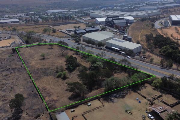 Zoned land for sale in the highly sought-after Linbro Park area, ideal for warehousing ...