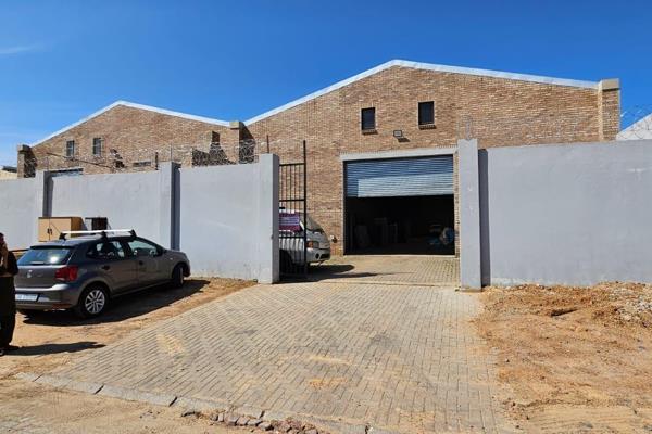 This industrial warehouse on  Oudebrug Street in Wellington offers a secure and ...