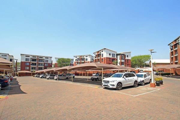 Situated in Strelitzia, a complex that is centrally located in Greenstone Hill ...