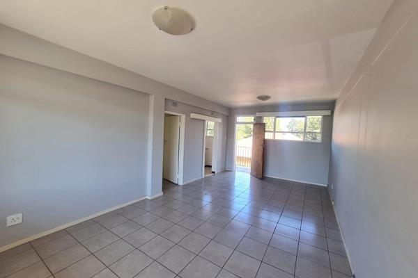 2 bedroom unit . Fully tiled. Bathroom with separate toilet.
Pre paid electricity. 
Secure basement parking.
Neat ...