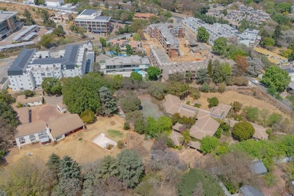 Vacant land in prime position in Bryanston. Consisting of 8023sqm and 7111sqm, bordering each other. Set high up from road with views ...