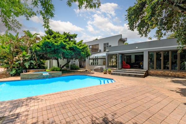 Discover this expansive property offering over 1,000 sqm of opulent space designed for ...