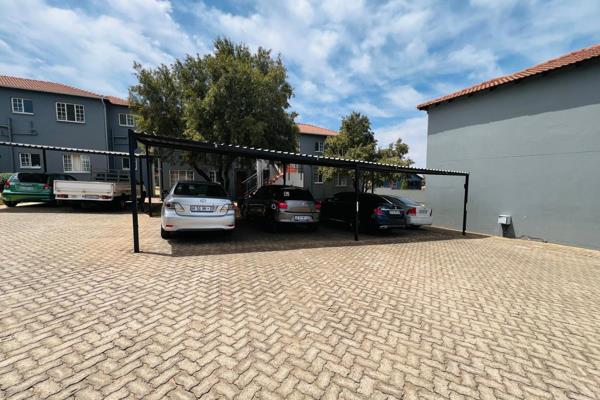 Stylish 3-Bedroom Apartment in Groblerpark, Roodepoort

Welcome to your newly ...