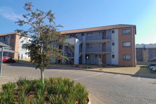 2 Bedroom Apartment / Flat for sale in Sagewood