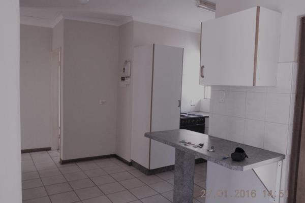 A lock-up and go living concept.   The property consists of a open plan lounge / kitchen, three bedrooms and one family bathroom.  The ...