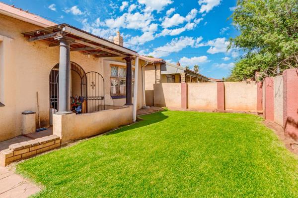 Negotiating offers above R 1 099 000

The open-plan kitchen flows seamlessly into the ...