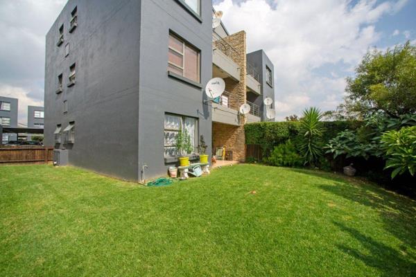 A perfect lock-up and go solution. Comprising: 2 bedrooms, 2 bathrooms (m.e.s) ...