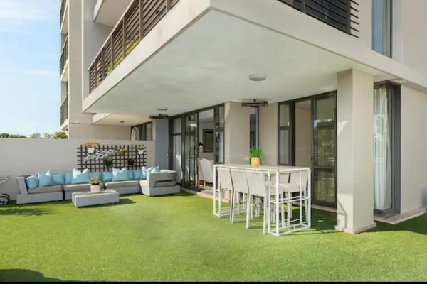 Portside is a sought-after block in the popular leisure district of Green Point. The ...