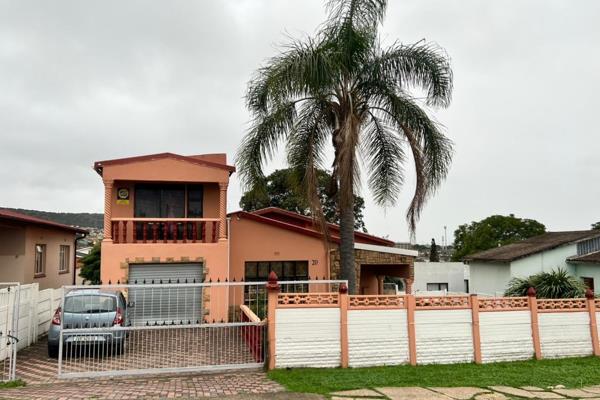 This Home offers 3 Bedrooms, 2 Bathrooms, Lounge and dining room plus entertainment room, Kitchen, Single garage, Outside Braai, Flat ...