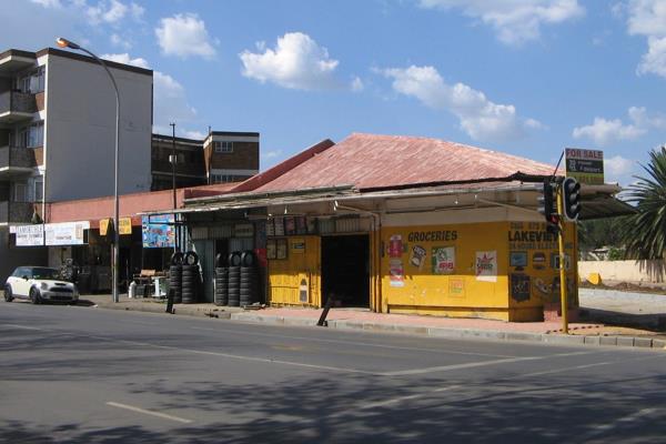 This commercial property is in the CBD of Germiston close to municipal offices and ...