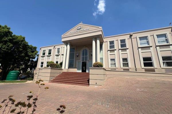 Situated on a quiet road close to Rivonia Road, this free-standing office building ...